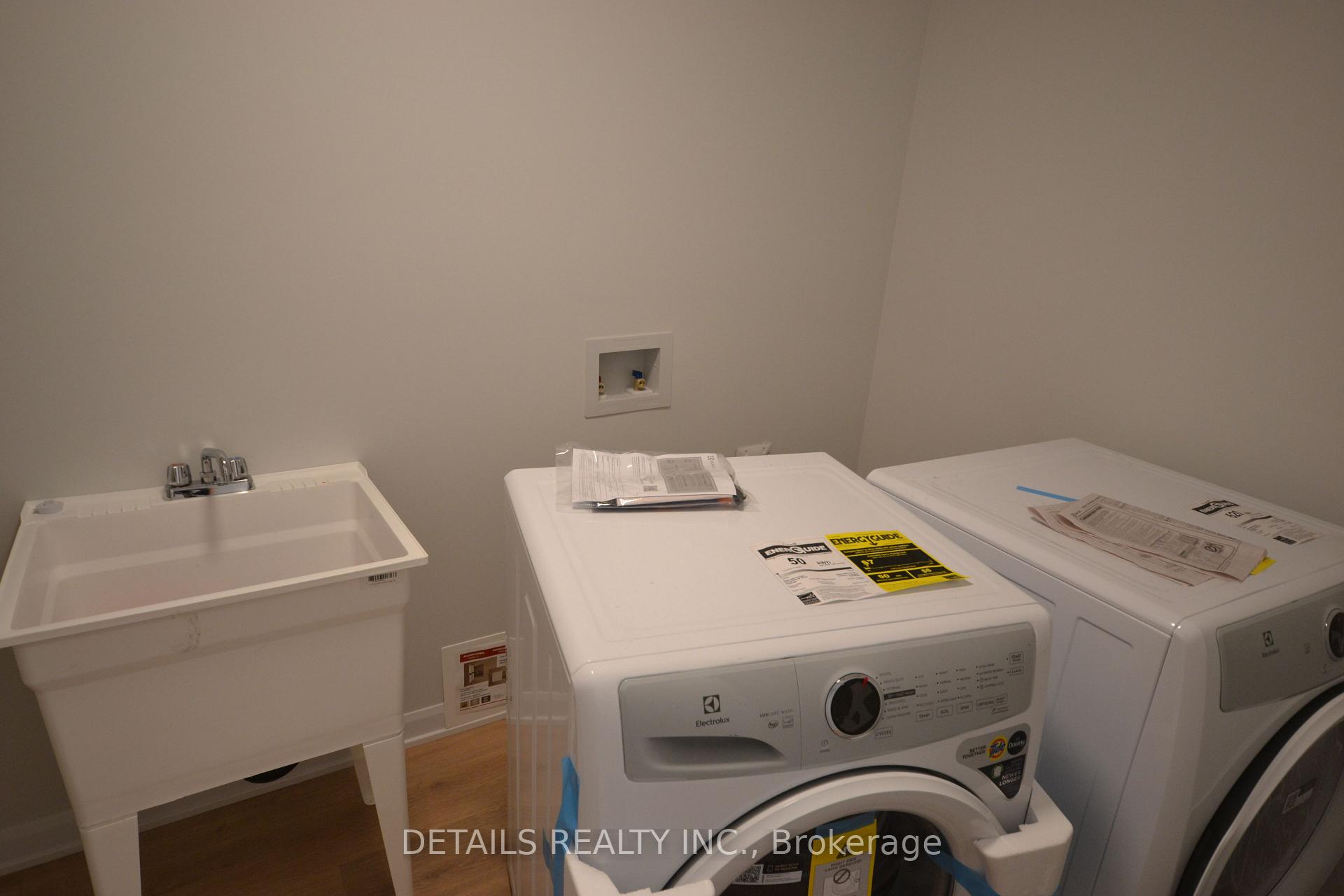 Photo 4 of 763 Tadpole Crescent, Ottawa, Barrhaven - Half Moon Bay — HOMEH