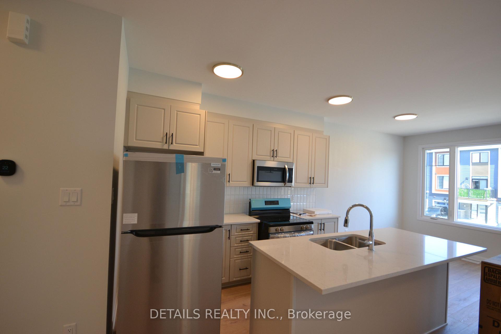 Photo 8 of 763 Tadpole Crescent, Ottawa, Barrhaven - Half Moon Bay — HOMEH