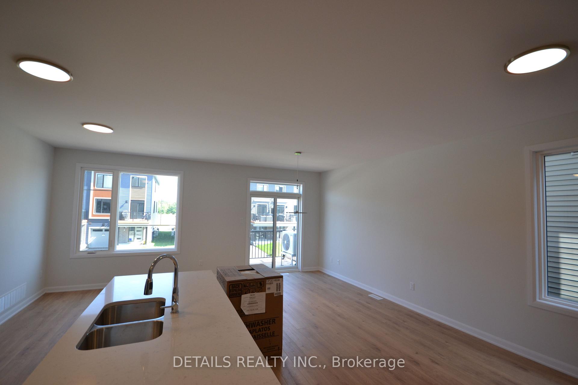 Photo 9 of 763 Tadpole Crescent, Ottawa, Barrhaven - Half Moon Bay — HOMEH