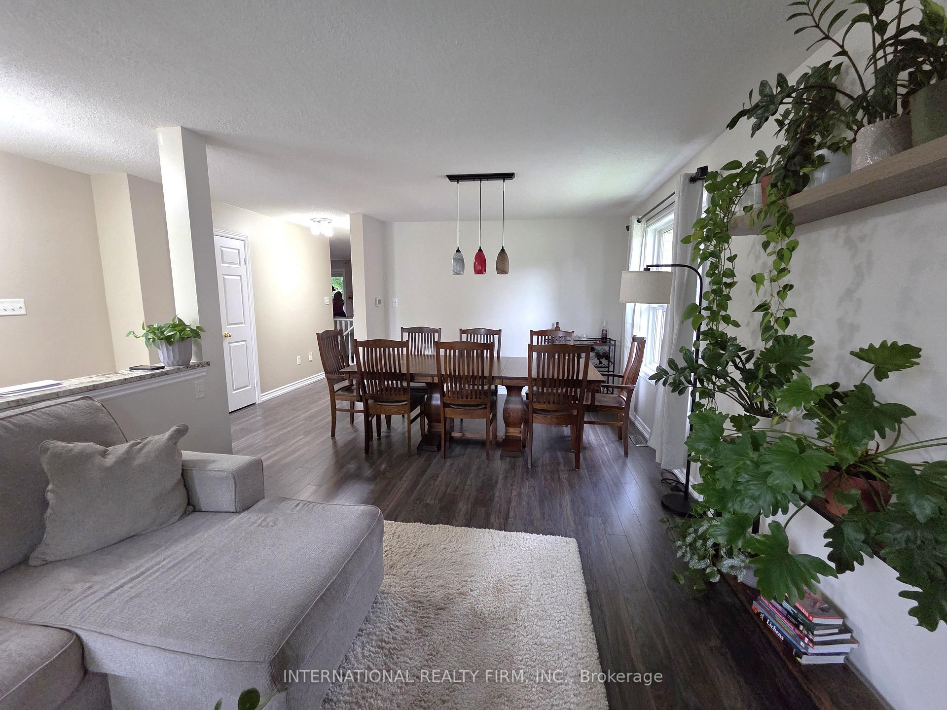Photo 7 of 132 Esther Drive, Barrie, Painswick South — HOMEH