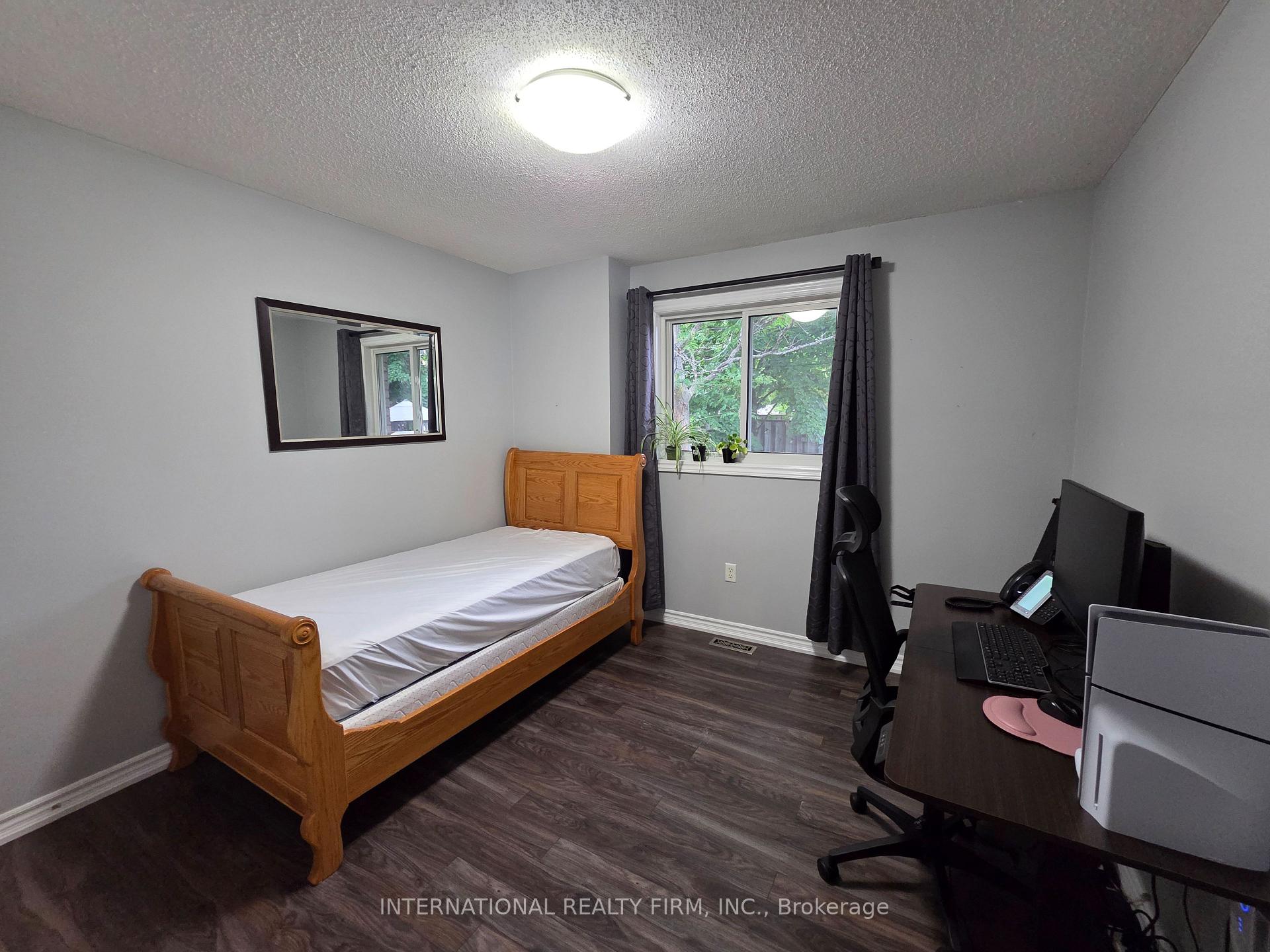 Photo 14 of 132 Esther Drive, Barrie, Painswick South — HOMEH