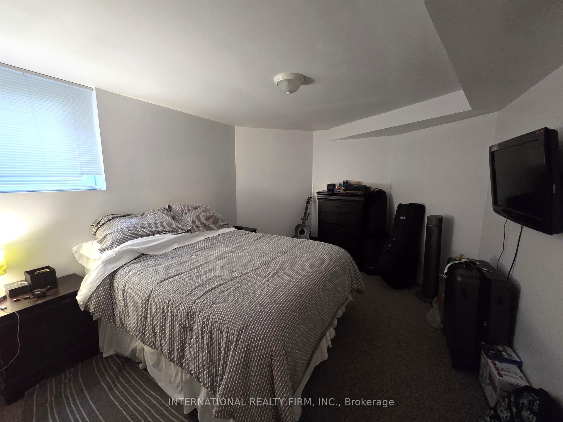 Photo 19 of 132 Esther Drive, Barrie, Painswick South — HOMEH
