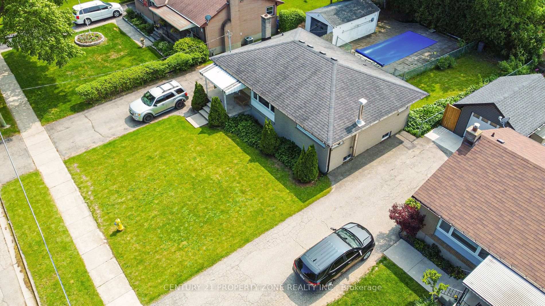 Photo 23 of 221 Starlight Avenue, London, East H — HOMEH