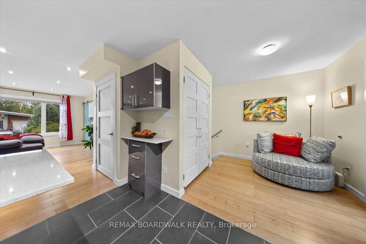 Photo 14 of 154 Duford Street, Ottawa, Vanier — HOMEH