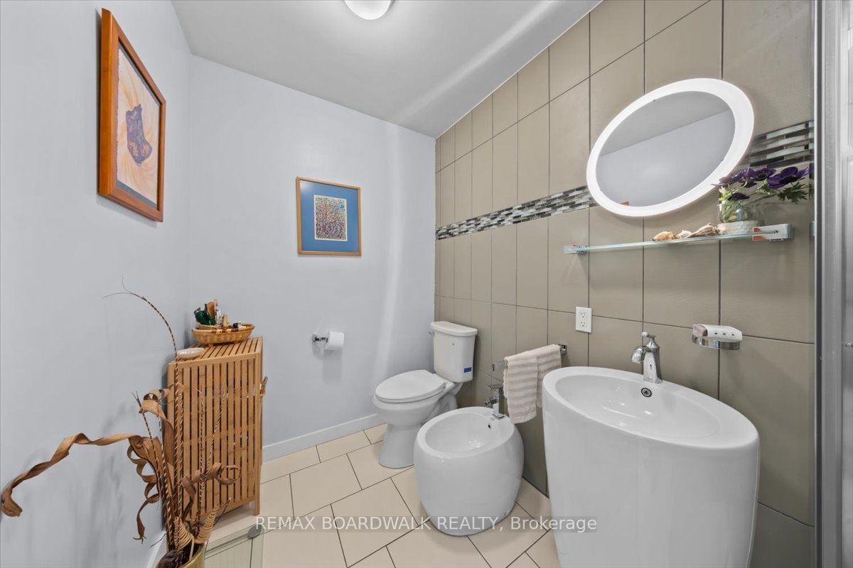 Photo 22 of 154 Duford Street, Ottawa, Vanier — HOMEH