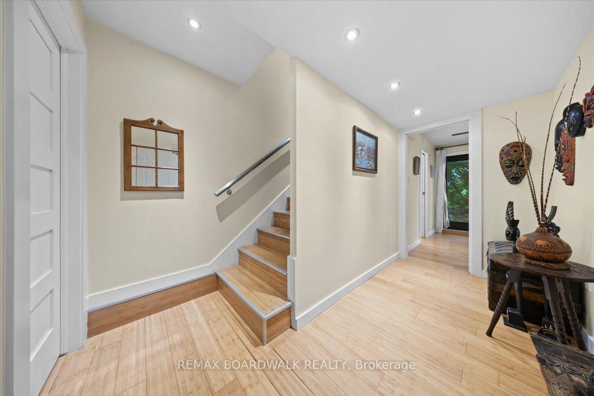 Photo 28 of 154 Duford Street, Ottawa, Vanier — HOMEH