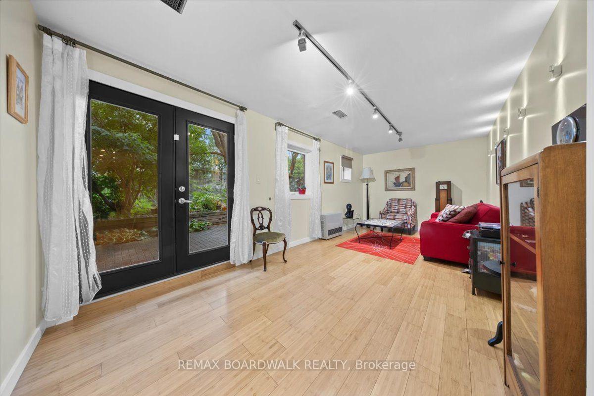Photo 30 of 154 Duford Street, Ottawa, Vanier — HOMEH