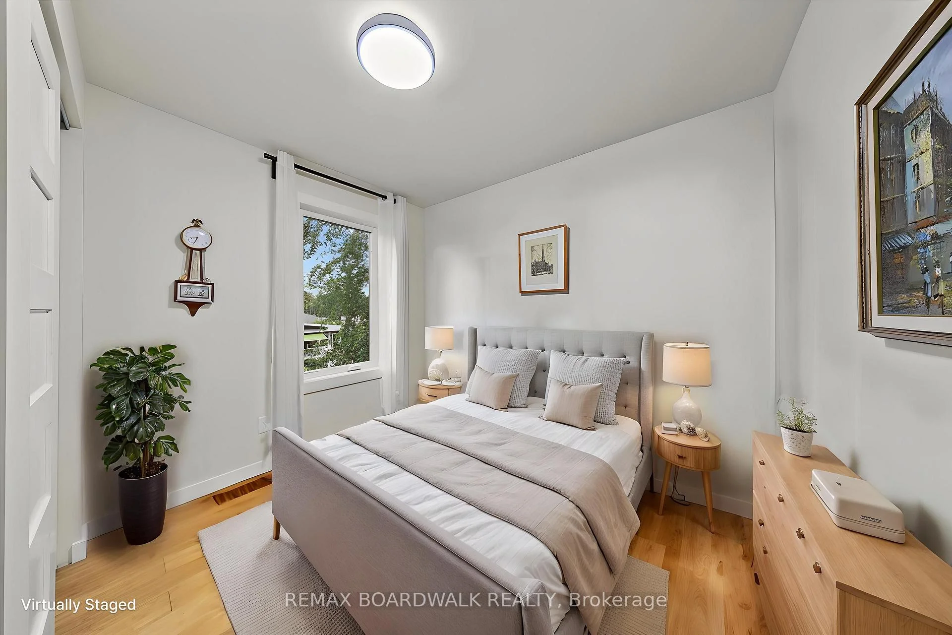 Photo 27 of 154 Duford Street, Ottawa, Vanier — HOMEH
