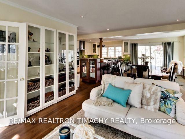Photo 5 of 61 Thirty Seventh Street, Etobicoke, Long Branch — HOMEH