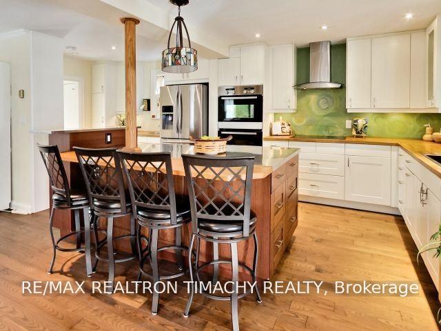 Photo 11 of 61 Thirty Seventh Street, Etobicoke, Long Branch — HOMEH