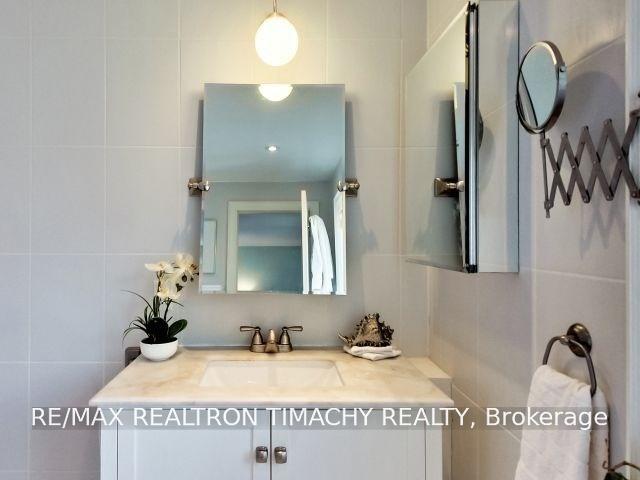 Photo 21 of 61 Thirty Seventh Street, Etobicoke, Long Branch — HOMEH