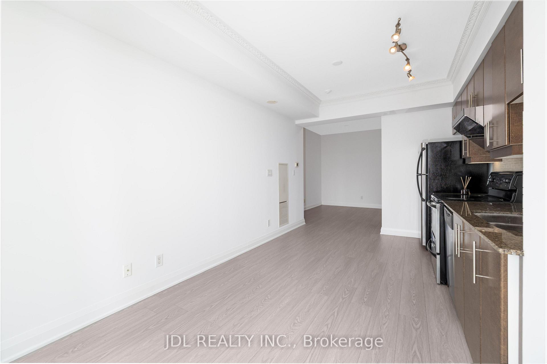 Photo 13 of Unit 4006, 16 Harbour Street, Toronto, Waterfront Communities — HOMEH