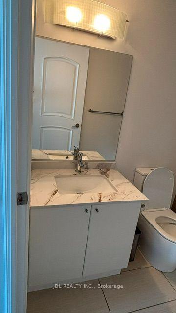 Photo 17 of Unit 4006, 16 Harbour Street, Toronto, Waterfront Communities — HOMEH