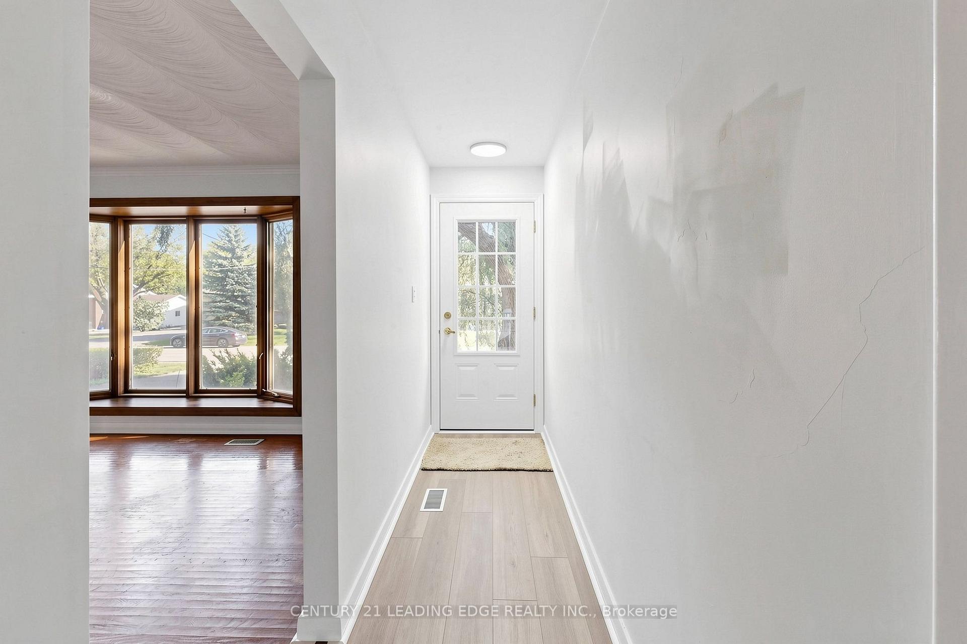 Photo 21 of 4 Rougecrest Drive, Markham, Markham Village — HOMEH