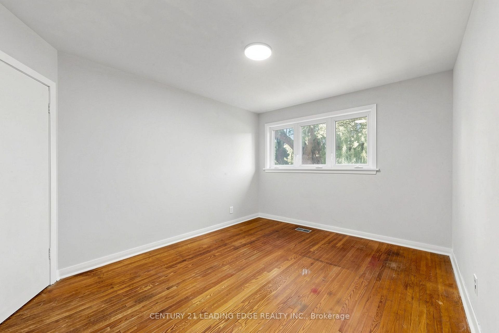 Photo 31 of 4 Rougecrest Drive, Markham, Markham Village — HOMEH