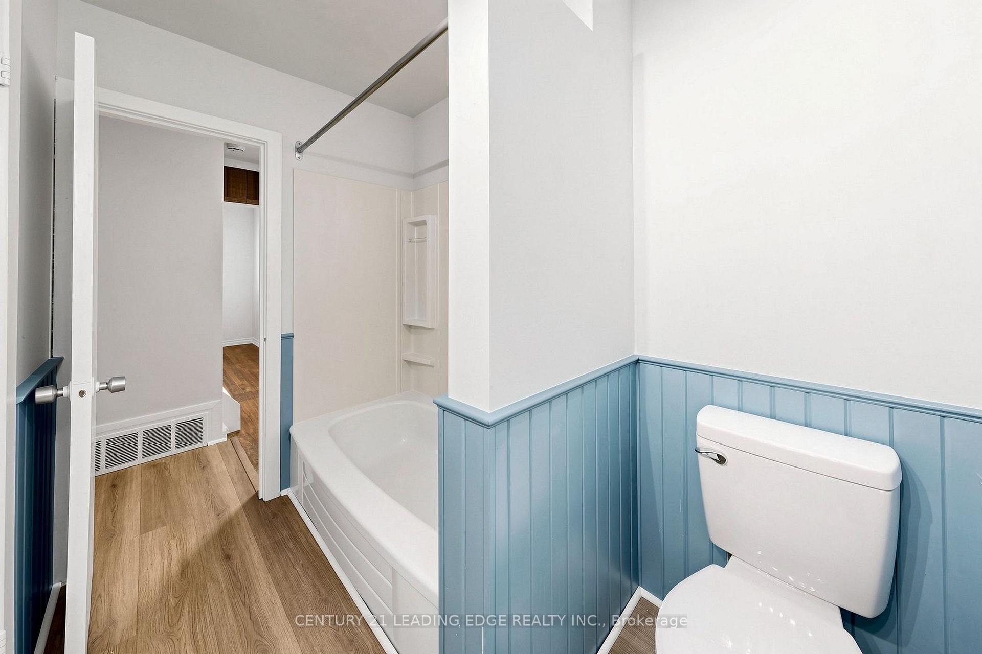 Photo 41 of 4 Rougecrest Drive, Markham, Markham Village — HOMEH