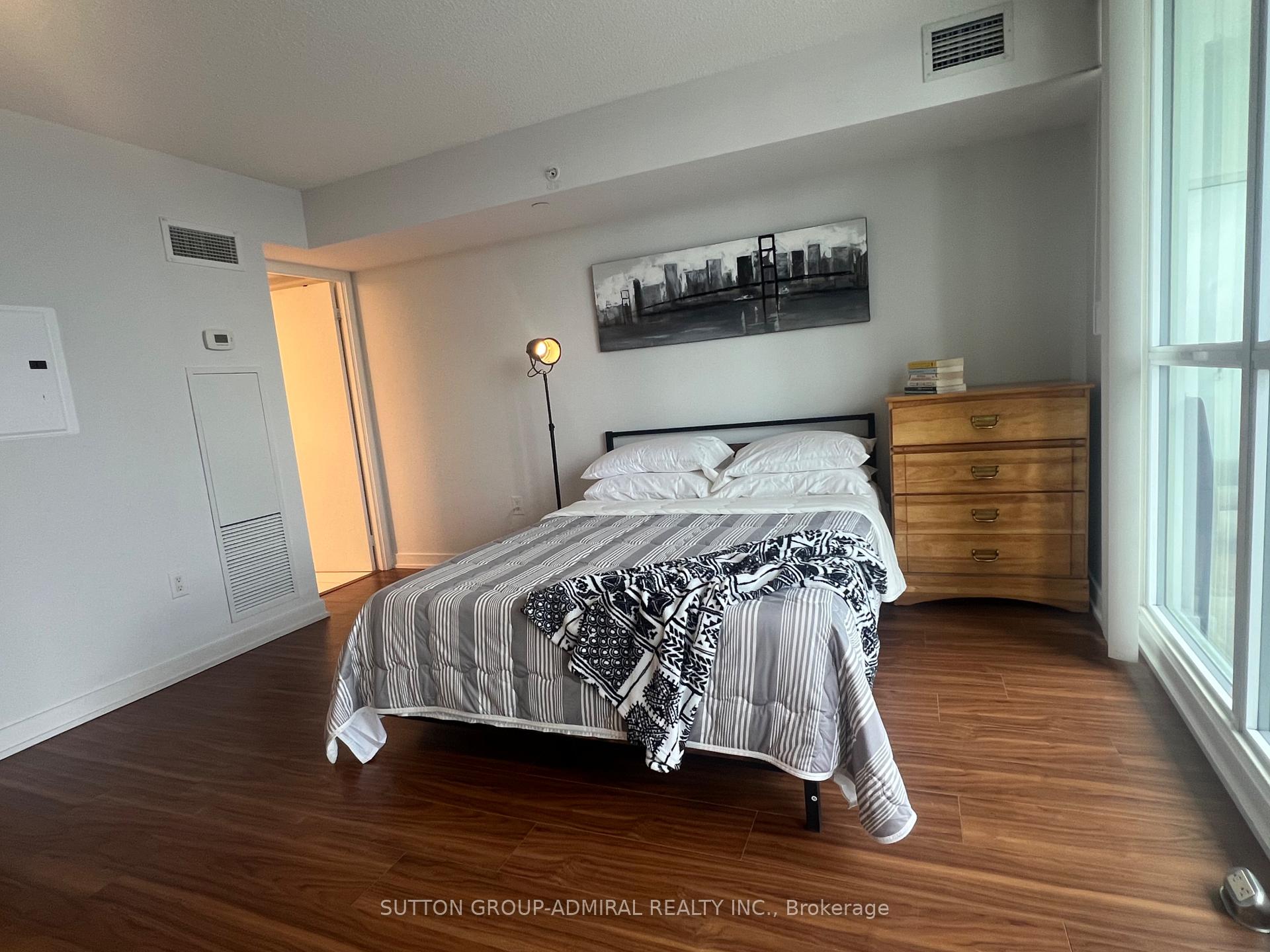 Photo 10 of Unit 1709, 75 Queens Wharf Road, Toronto, Waterfront Communities — HOMEH