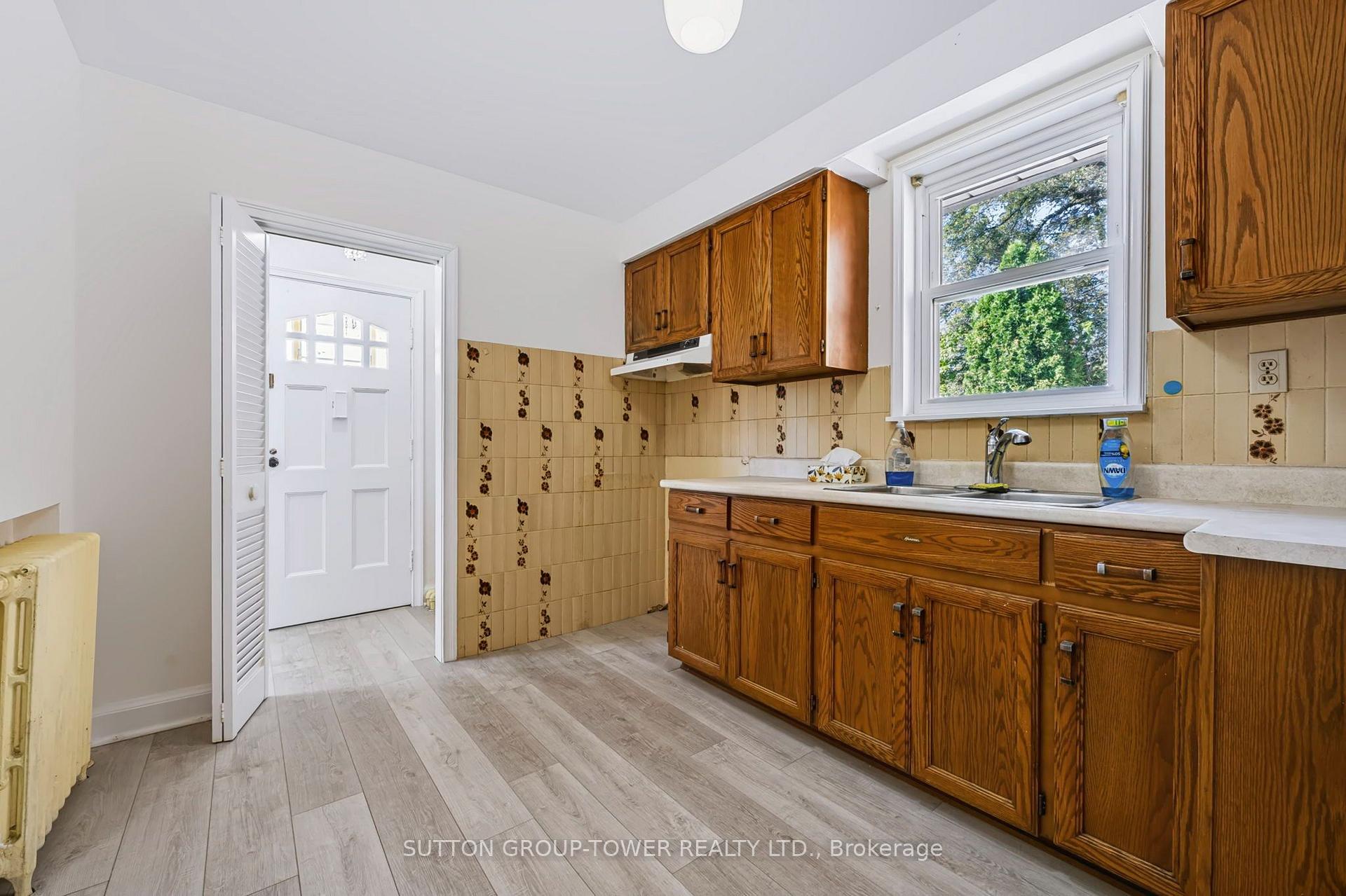 Photo 34 of 58 Shelborne Avenue, Toronto, Bedford Park-Nortown — HOMEH