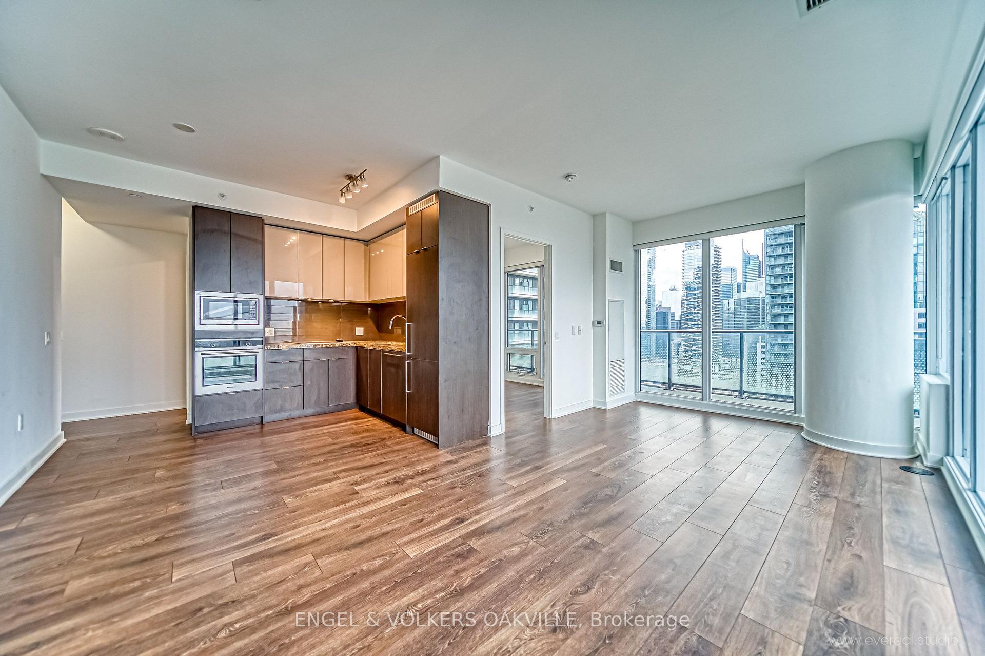 Photo 6 of Unit 2602, 115 Blue Jays Way, Toronto, Waterfront Communities — HOMEH