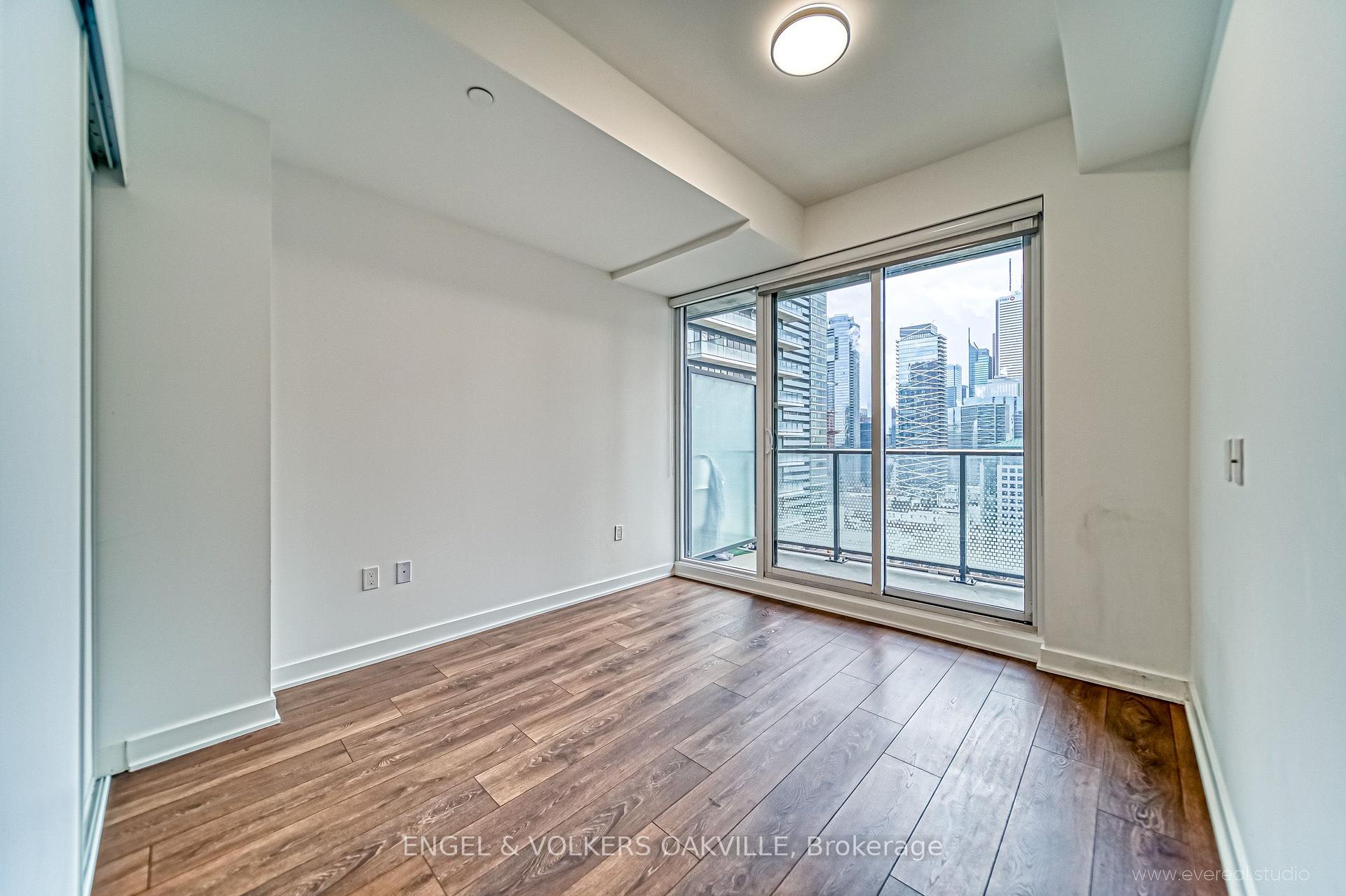 Photo 9 of Unit 2602, 115 Blue Jays Way, Toronto, Waterfront Communities — HOMEH
