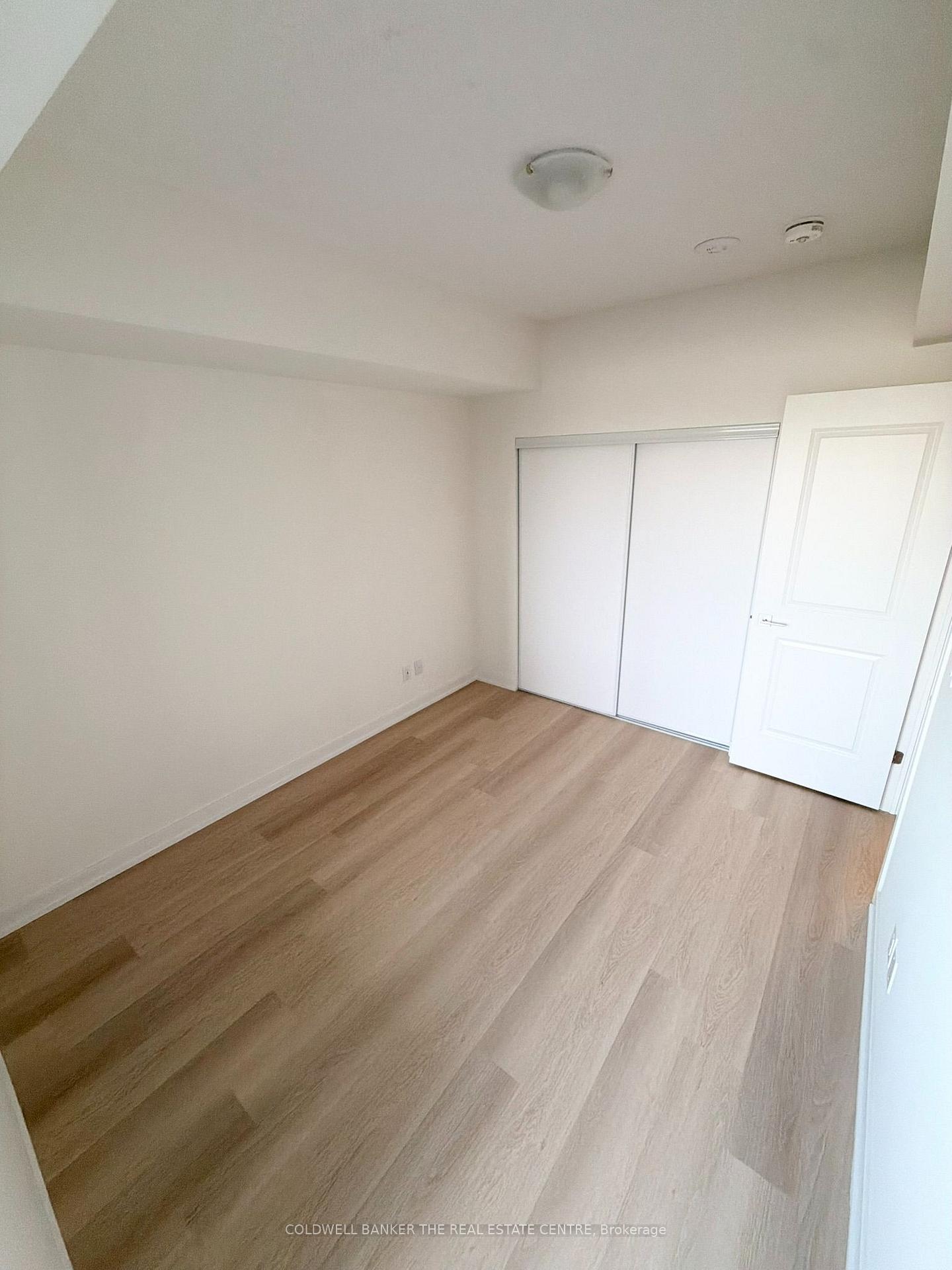 Photo 9 of Unit 302, 2839 Jane Street, North York, Glenfield-Jane Heights — HOMEH