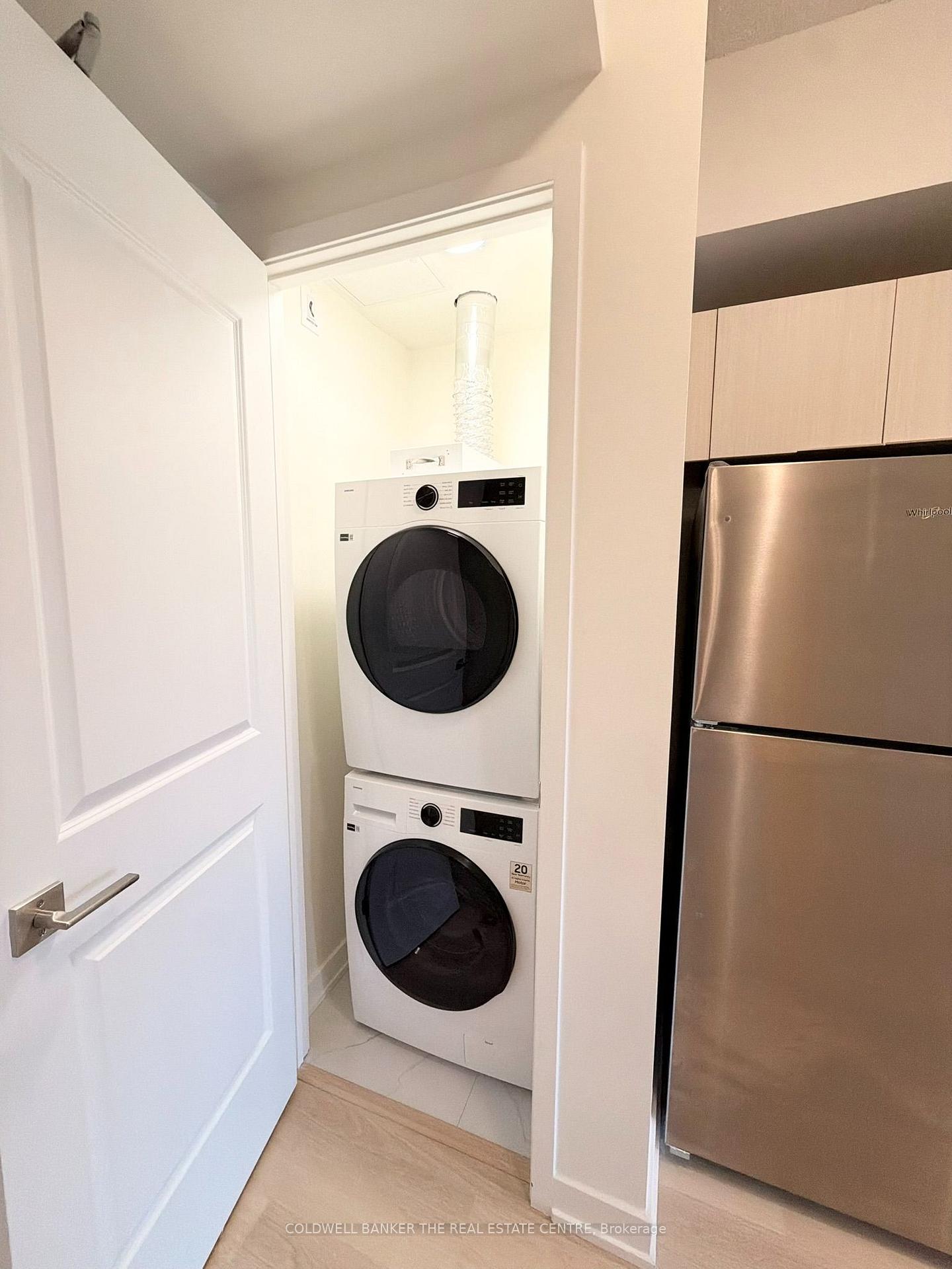 Photo 11 of Unit 302, 2839 Jane Street, North York, Glenfield-Jane Heights — HOMEH