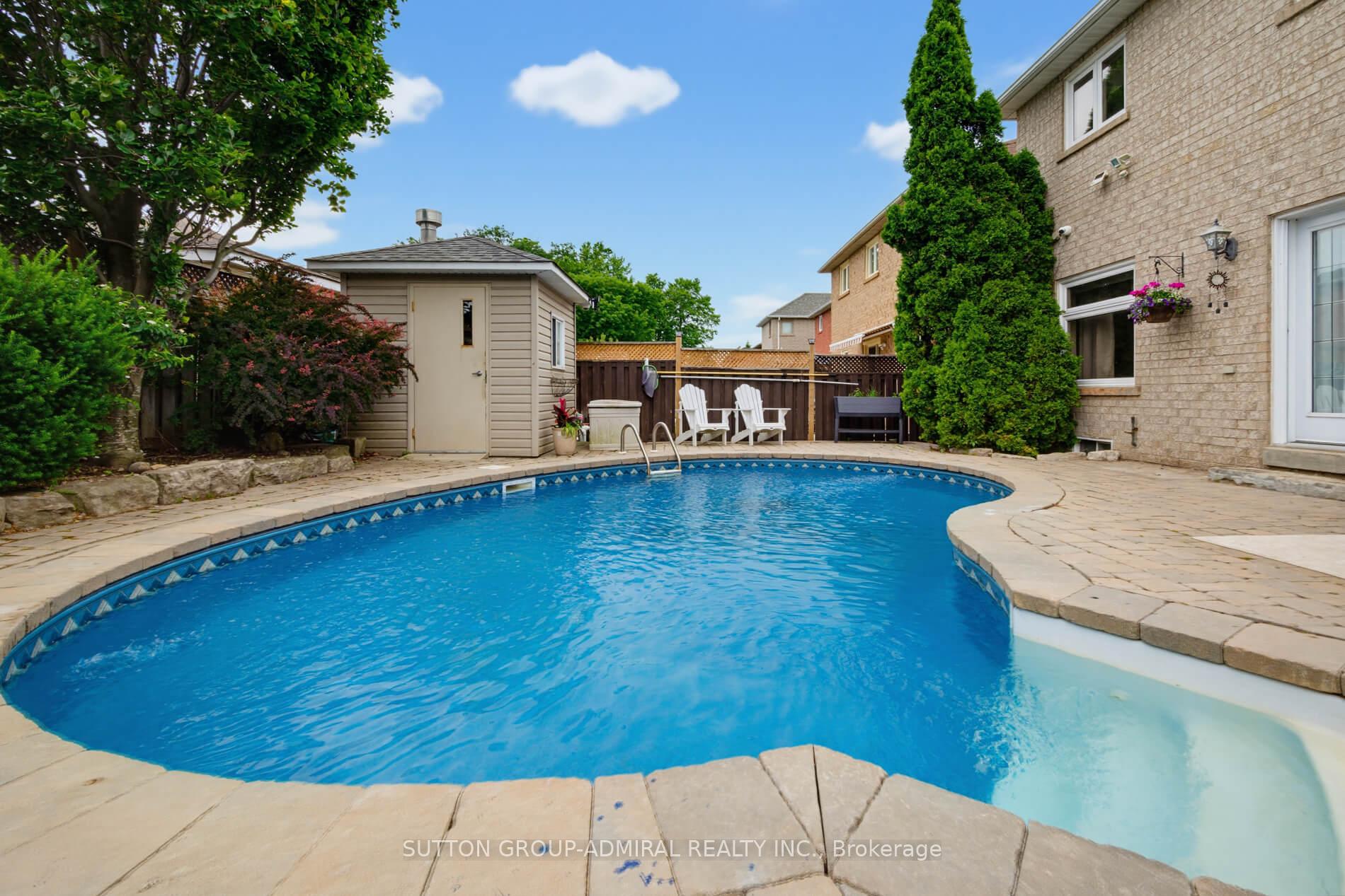 Photo 26 of 27 Pine Hollow Crescent, Vaughan, Maple — HOMEH