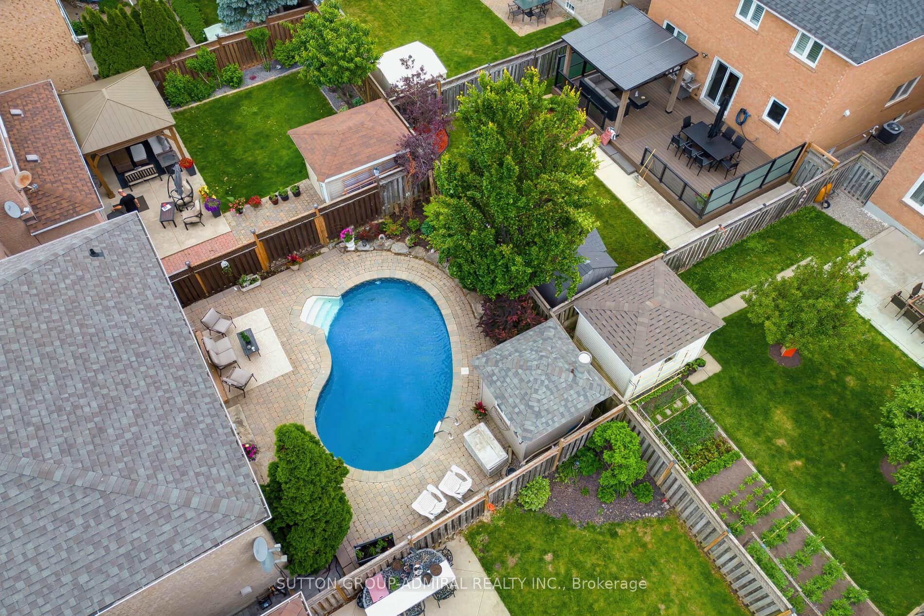 Photo 29 of 27 Pine Hollow Crescent, Vaughan, Maple — HOMEH