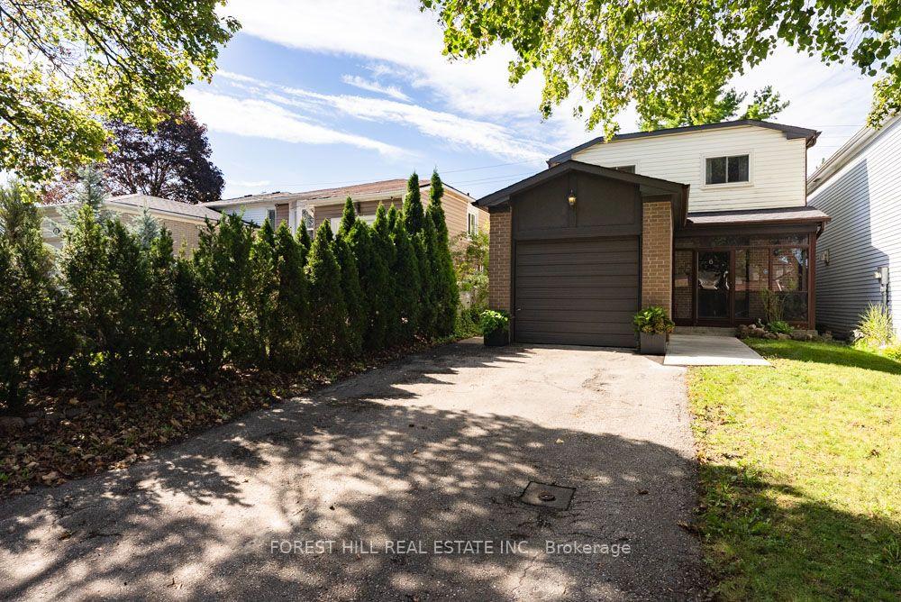 Photo of 6 Snowshoe Crescent
