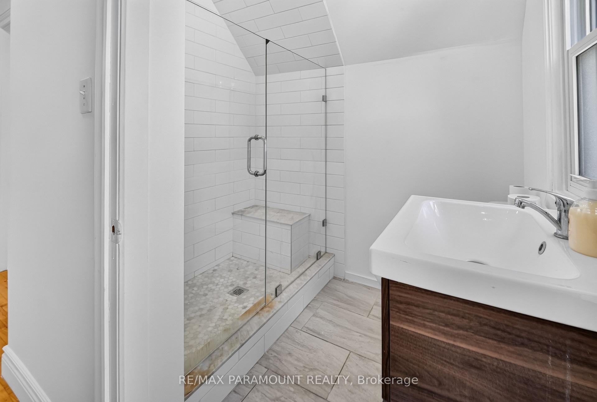 Photo 36 of 83 Concession Street, Cambridge, Christopher-Champlain — HOMEH