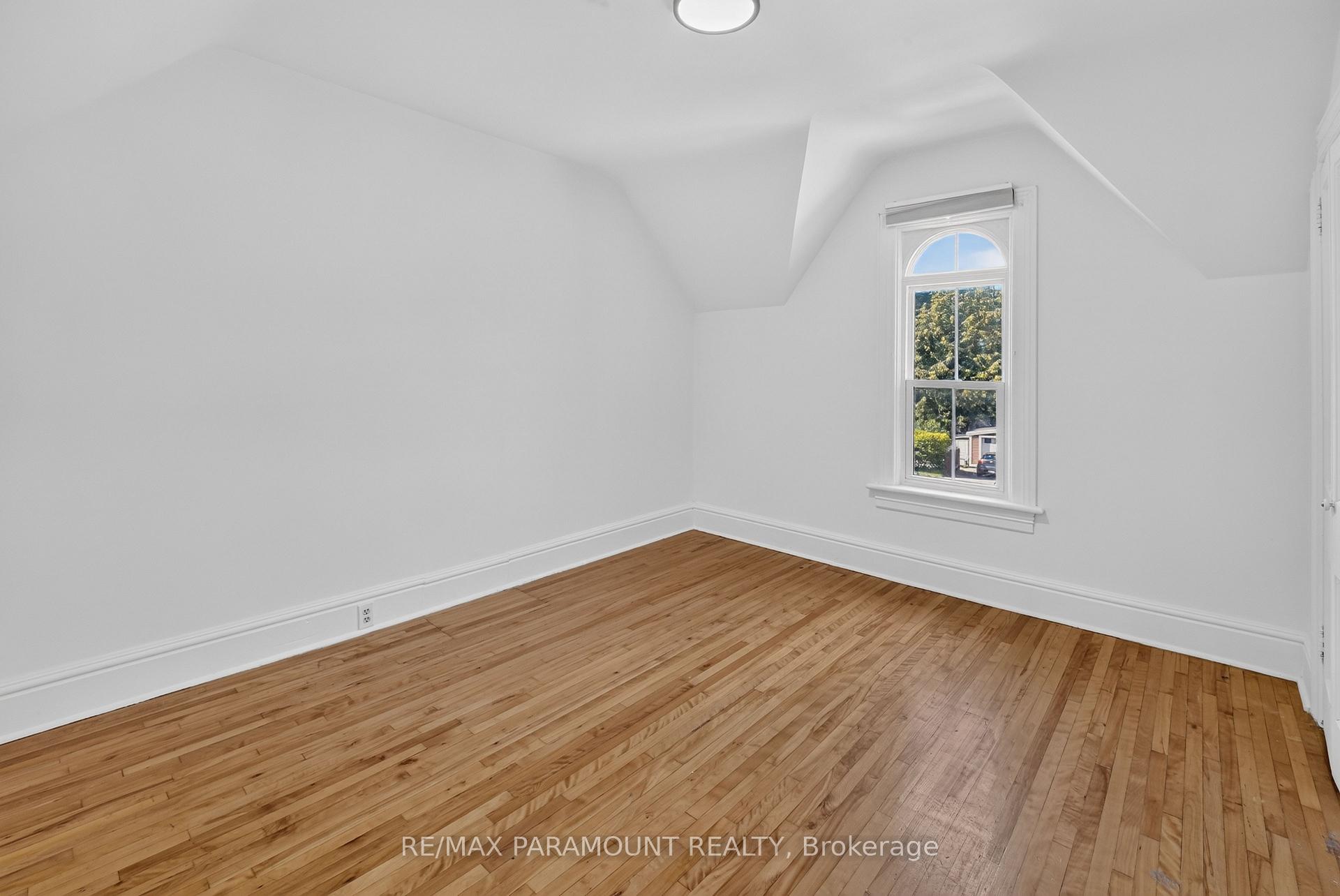 Photo 40 of 83 Concession Street, Cambridge, Christopher-Champlain — HOMEH