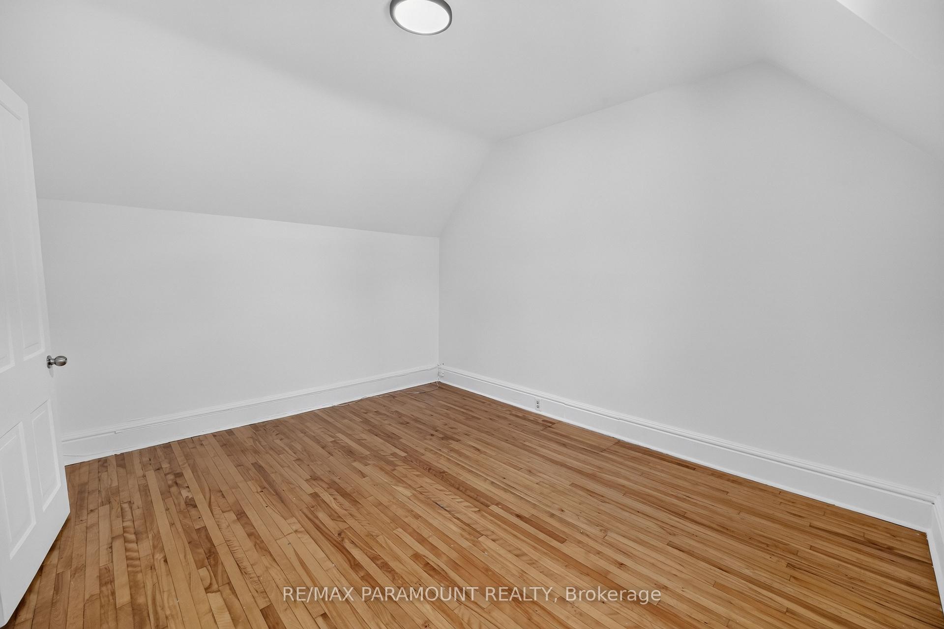 Photo 42 of 83 Concession Street, Cambridge, Christopher-Champlain — HOMEH