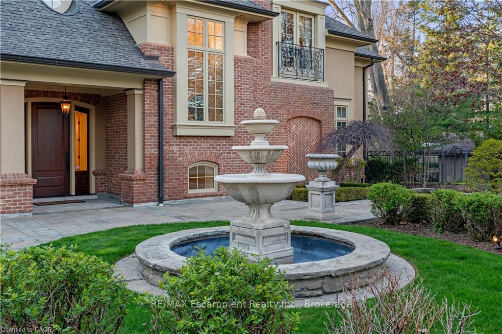 Photo 2 of 1081 Argyle Drive, Oakville, Morrison — HOMEH