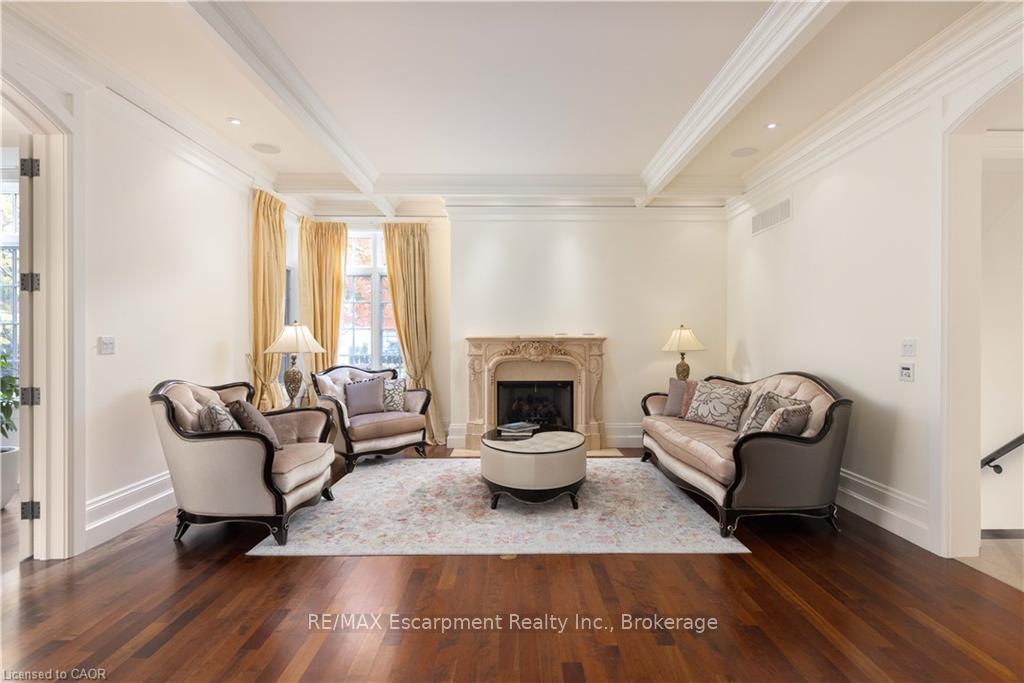 Photo 5 of 1081 Argyle Drive, Oakville, Morrison — HOMEH