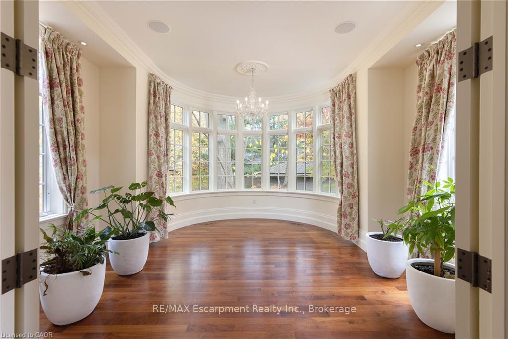 Photo 6 of 1081 Argyle Drive, Oakville, Morrison — HOMEH