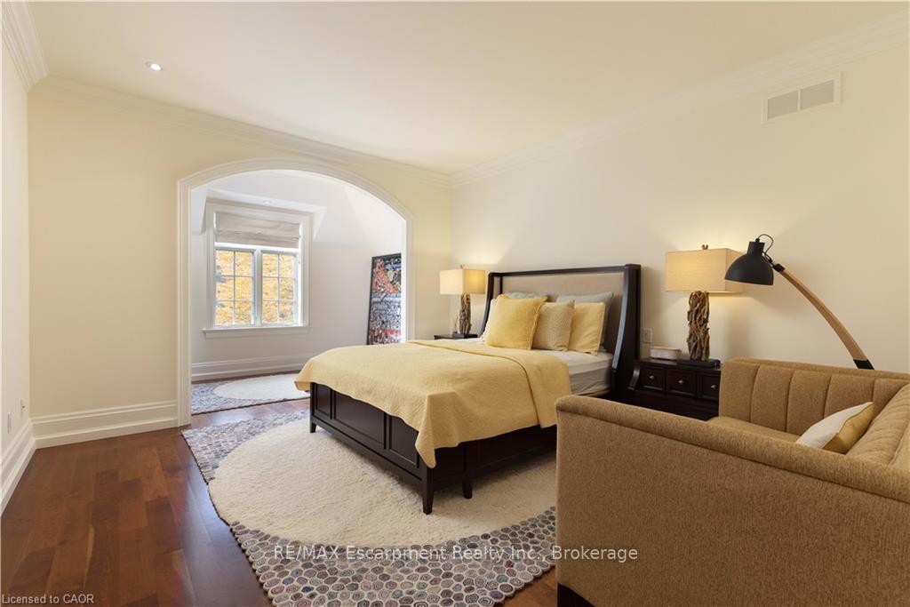 Photo 36 of 1081 Argyle Drive, Oakville, Morrison — HOMEH