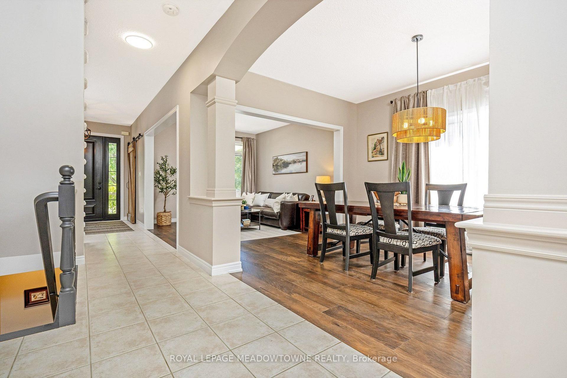 Photo 16 of 25 Salmon Way, Halton Hills, Acton — HOMEH