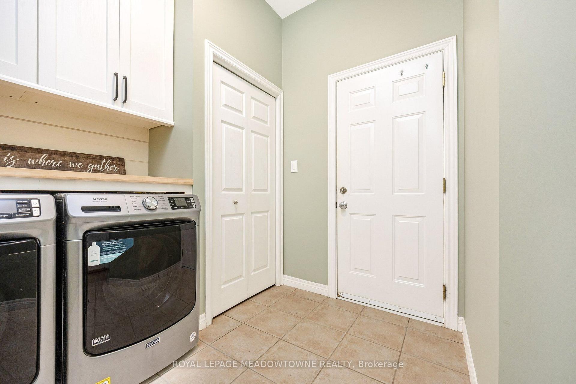 Photo 26 of 25 Salmon Way, Halton Hills, Acton — HOMEH