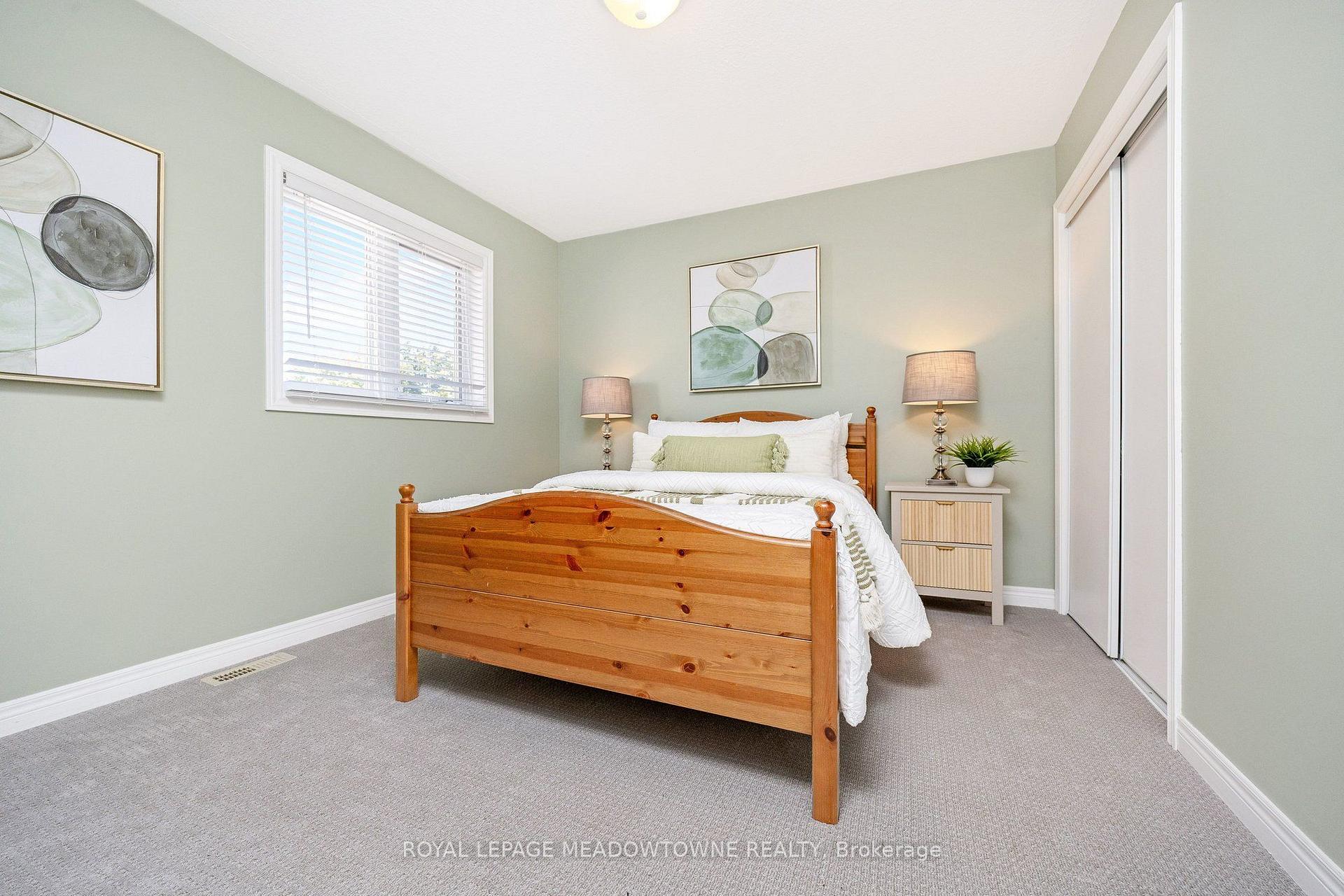 Photo 36 of 25 Salmon Way, Halton Hills, Acton — HOMEH