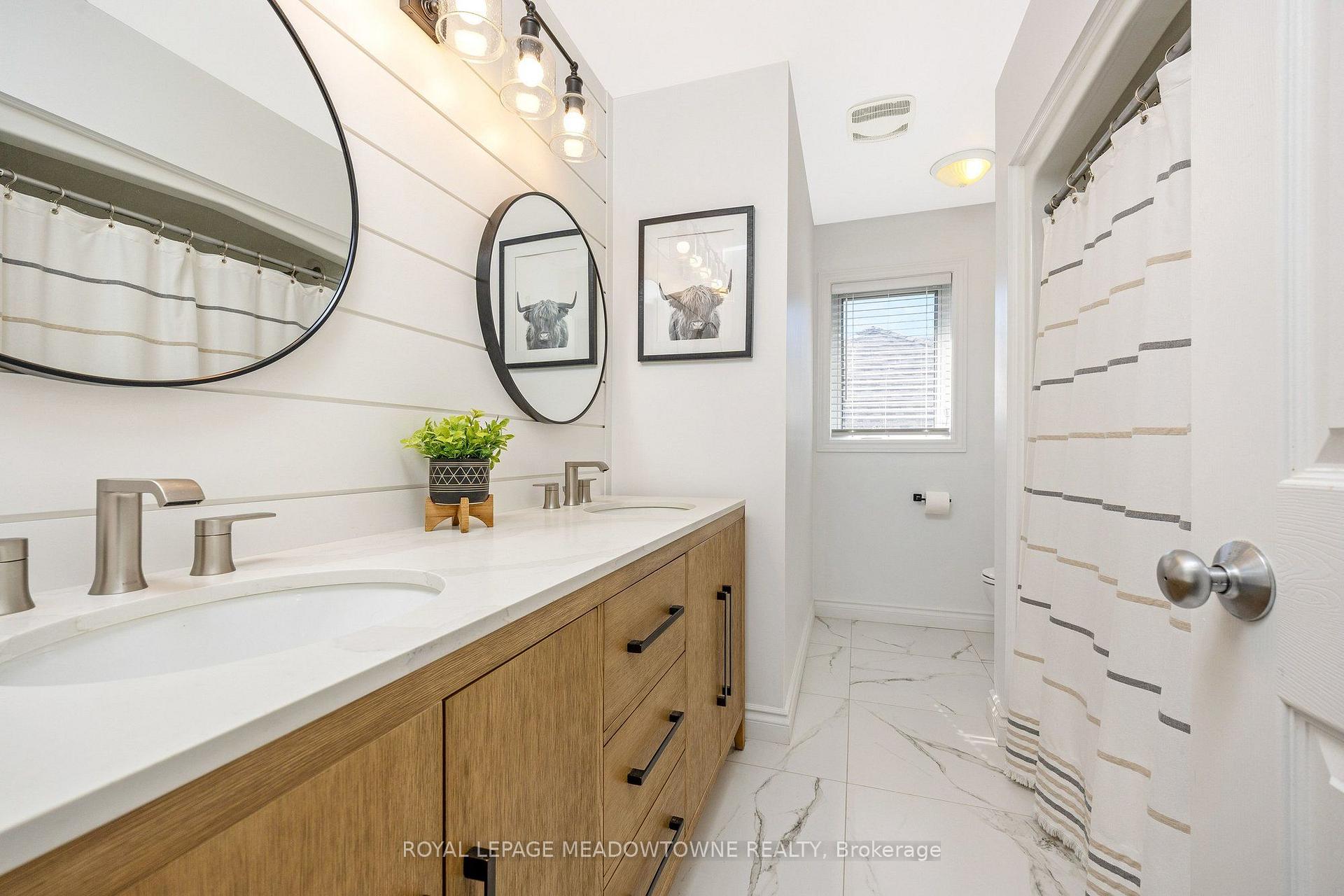 Photo 40 of 25 Salmon Way, Halton Hills, Acton — HOMEH
