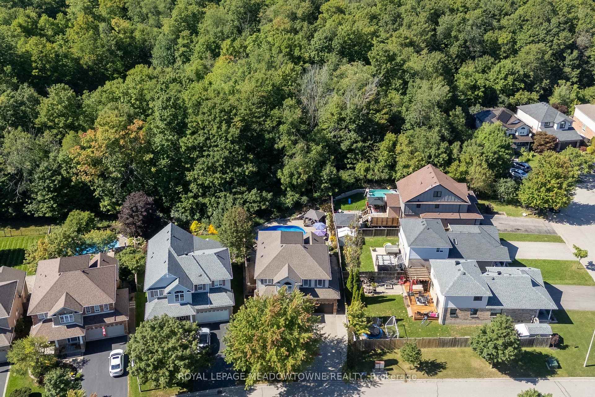 Photo 46 of 25 Salmon Way, Halton Hills, Acton — HOMEH