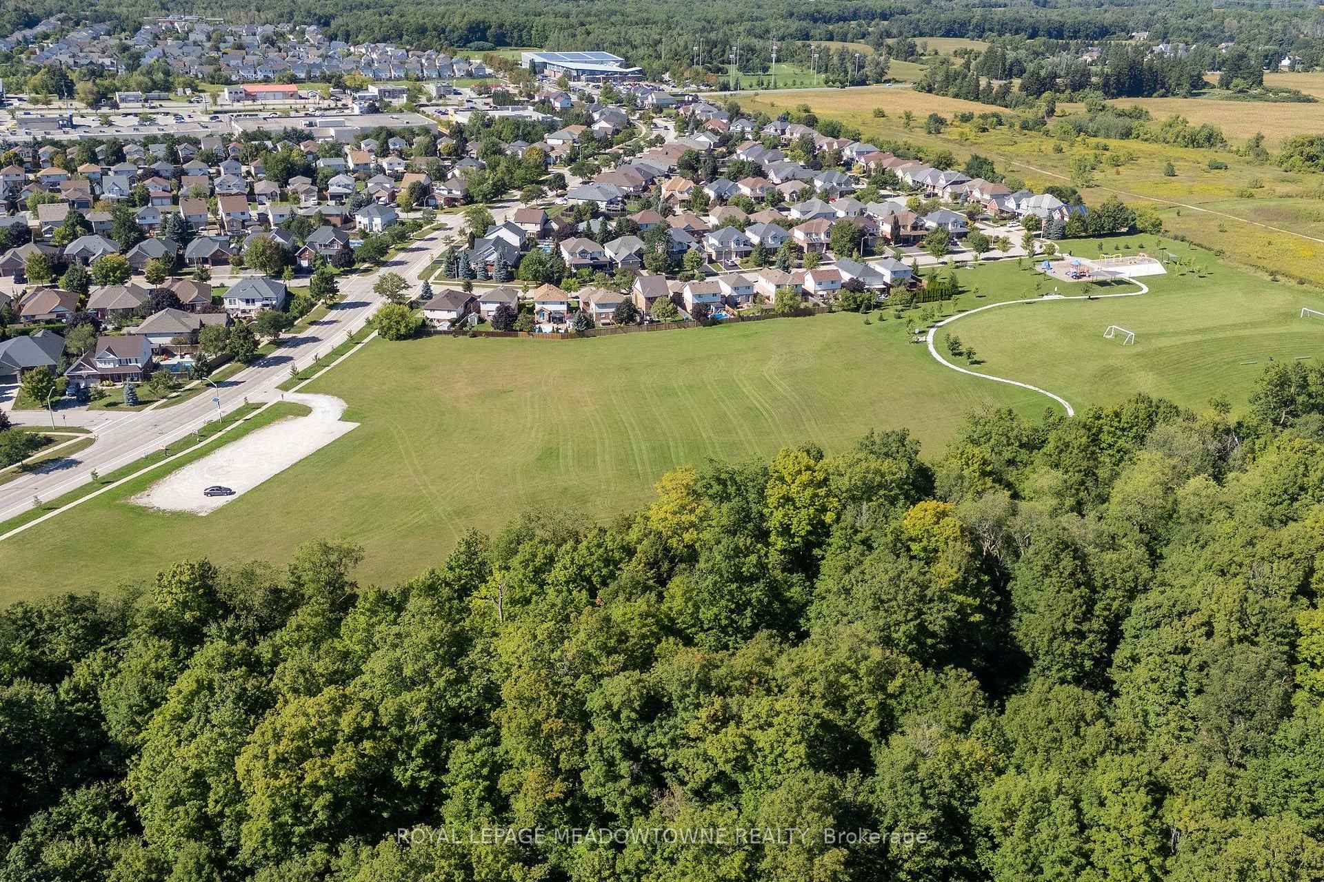 Photo 47 of 25 Salmon Way, Halton Hills, Acton — HOMEH