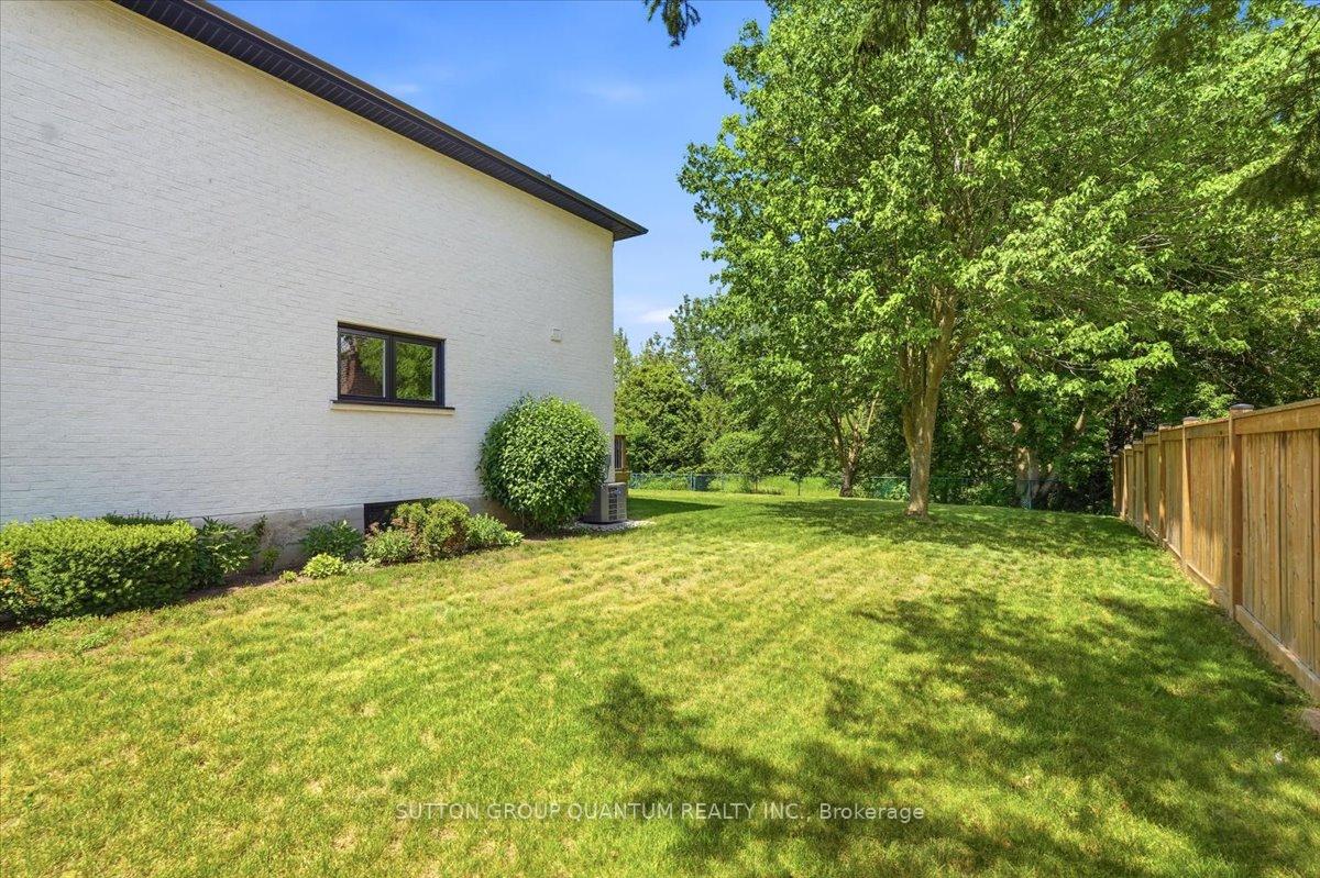 Photo 39 of 82 Marilyn Street, Caledon, Caledon East — HOMEH