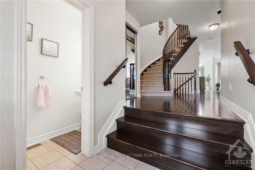 Photo 2 of 703 Whaley Ridge, Ottawa, Avalon East — HOMEH