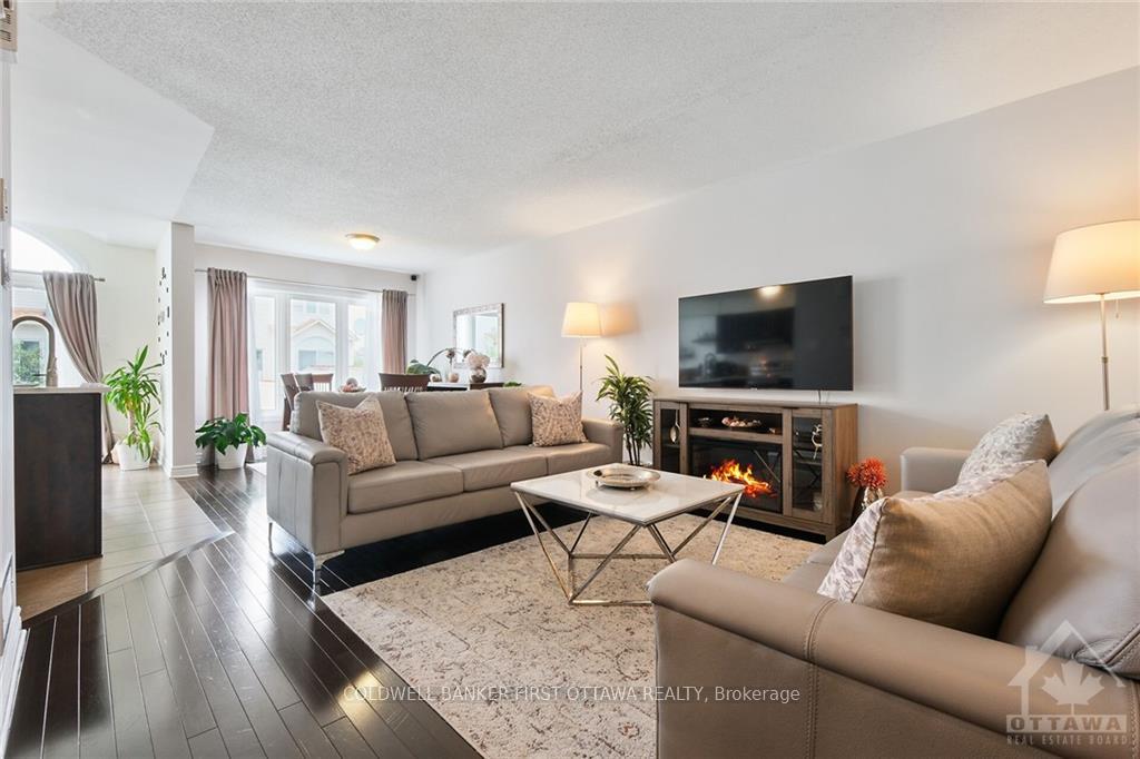 Photo 4 of 703 Whaley Ridge, Ottawa, Avalon East — HOMEH