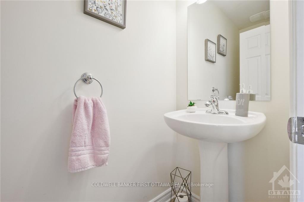 Photo 12 of 703 Whaley Ridge, Ottawa, Avalon East — HOMEH