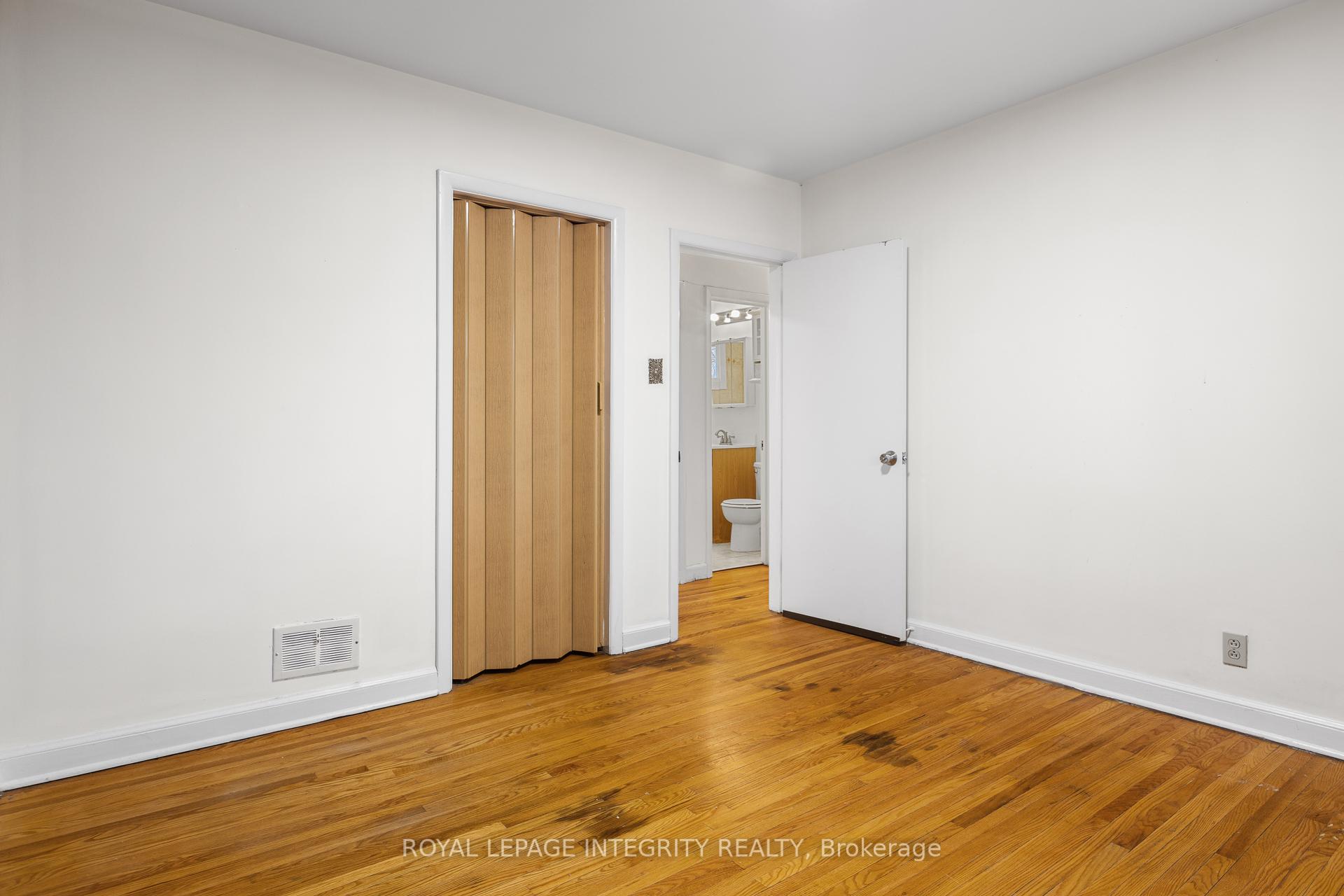 Photo 13 of 65 David Drive, Ottawa, Meadowlands/St. Claire Gardens — HOMEH