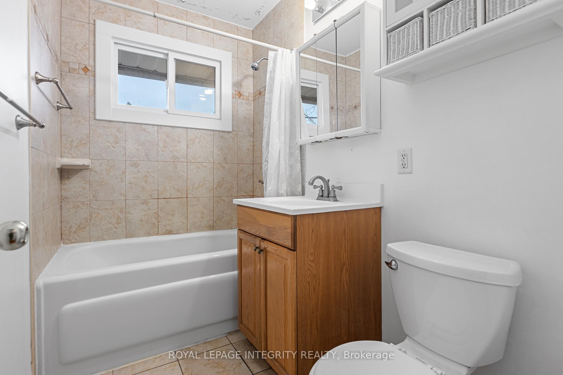Photo 16 of 65 David Drive, Ottawa, Meadowlands/St. Claire Gardens — HOMEH