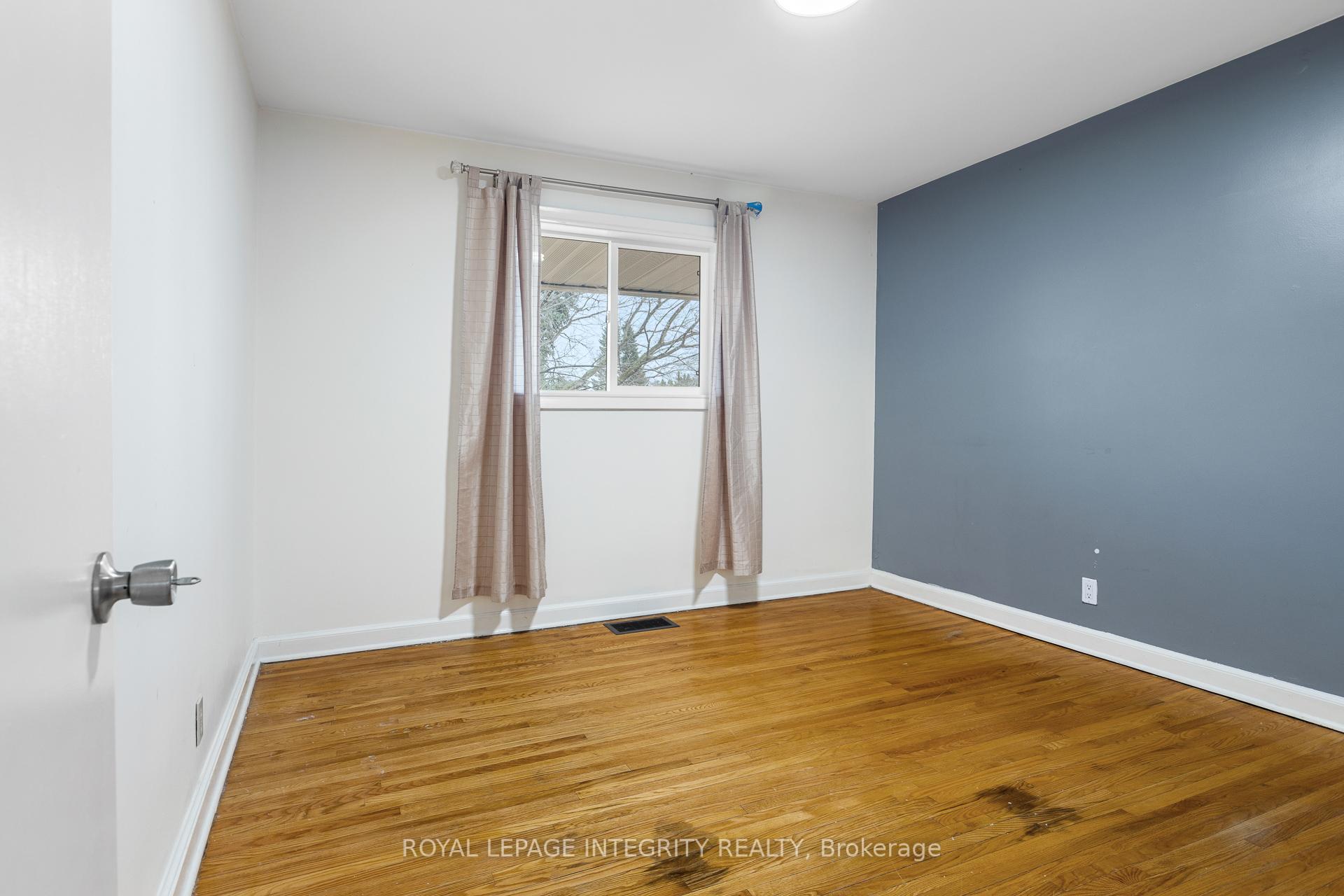 Photo 17 of 65 David Drive, Ottawa, Meadowlands/St. Claire Gardens — HOMEH