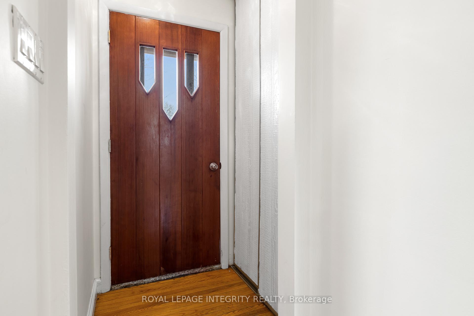 Photo 20 of 65 David Drive, Ottawa, Meadowlands/St. Claire Gardens — HOMEH